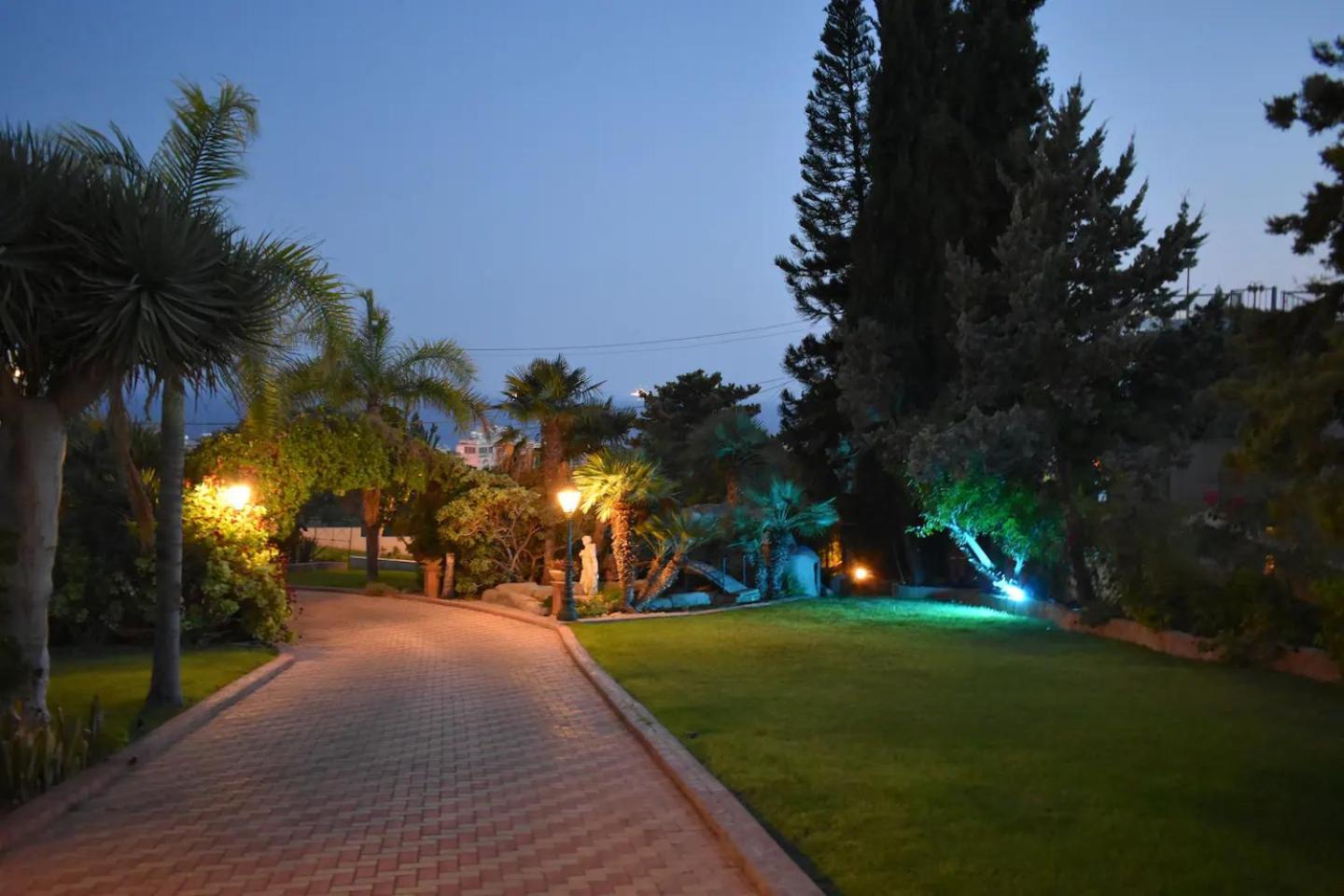 Olive Tree Apartments Limasol Buitenkant foto